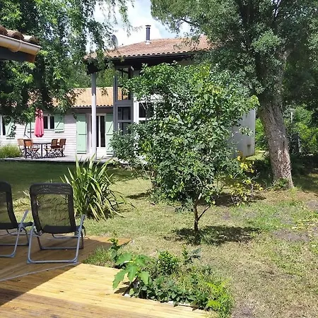 Entre Et Ocean Spacieuse Et Calme Holiday home *